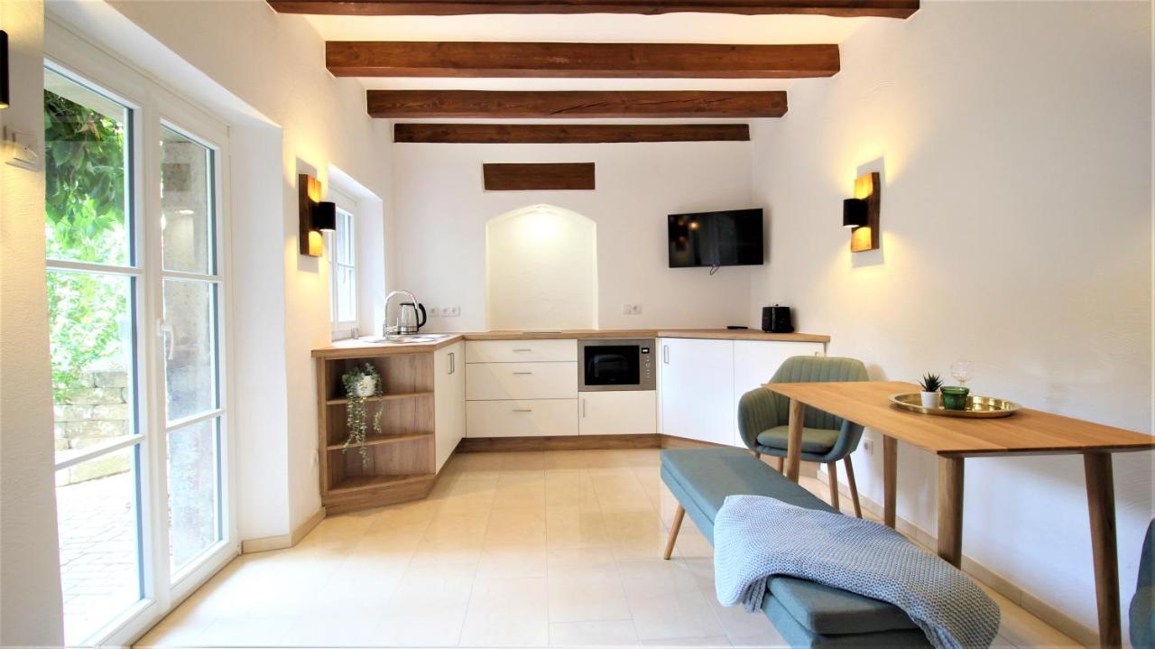 Idyllic Setting In Center - Bright & Modern Apartment Würzburg
