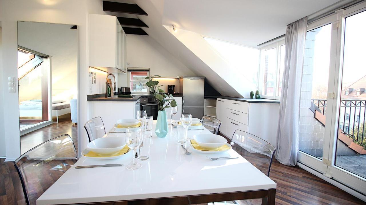 Apartment Idyllic Setting In Center - Bright & Modern