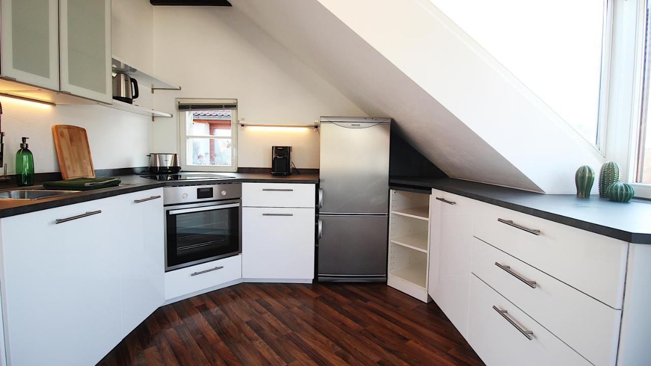 Apartment Idyllic Setting In Center - Bright & Modern