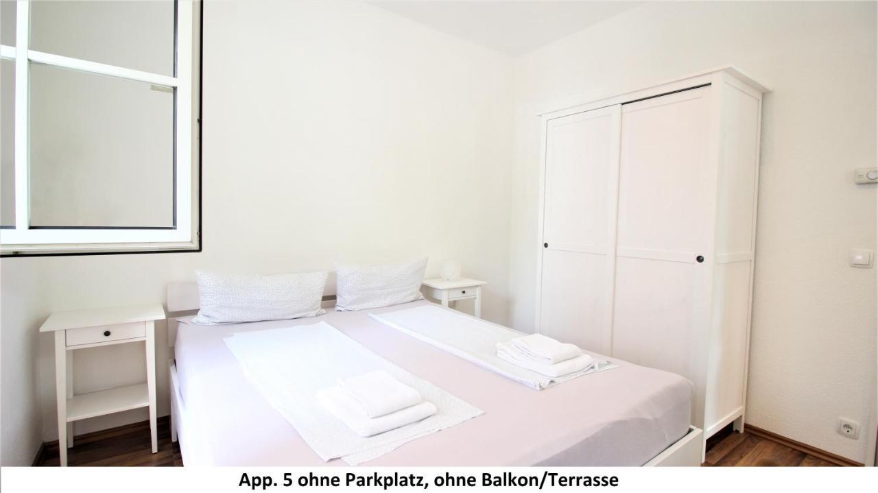 Apartment Idyllic Setting In Center - Bright & Modern *